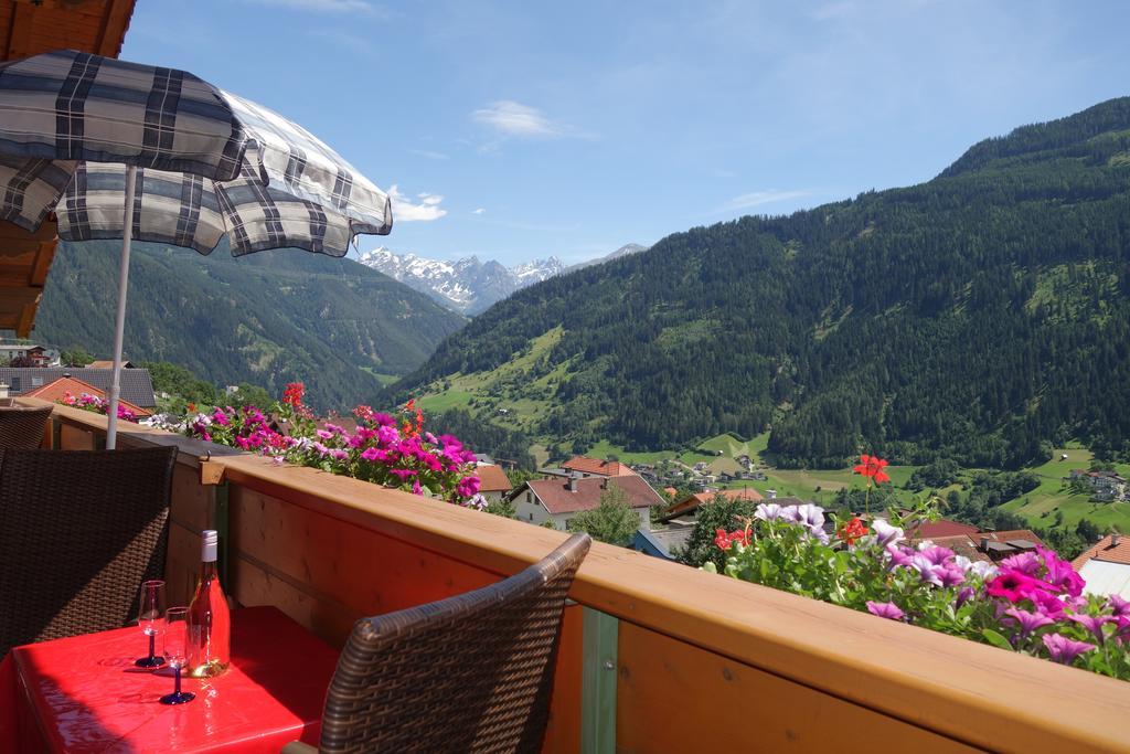Landhaus Dangl Fliess Bagian luar foto