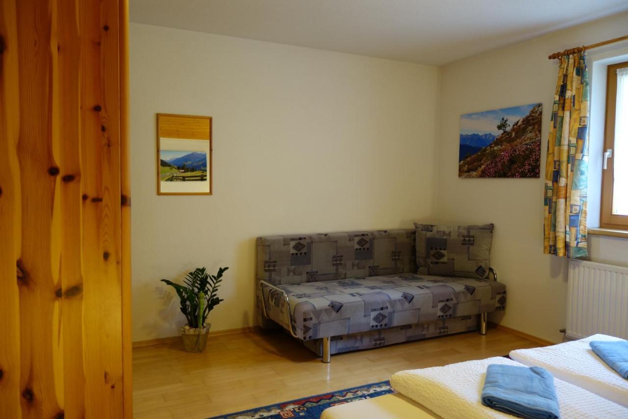 Landhaus Dangl Fliess Bagian luar foto